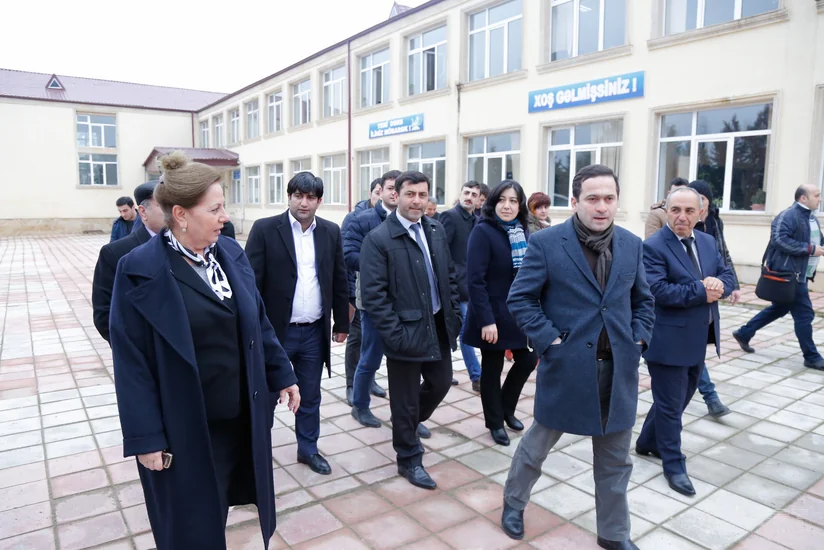 Cəbhəyanı ərazilərdəki təhsil müəssisələrinə təşkil olunan mediatur başlayıb