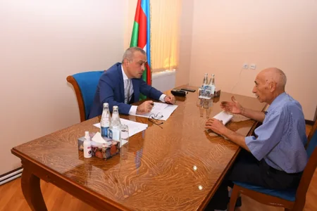 Meliorasiya və Su Təsərrüfatının sədri Ağdaşda vətəndaşları qəbul edib