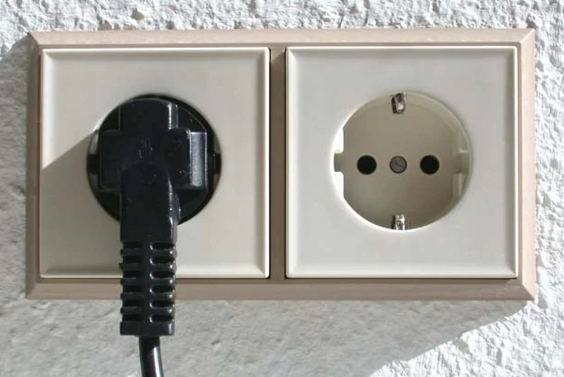 Bakıdan Qazaxa qonaq gedən qadını elektrik cərəyanı vurub