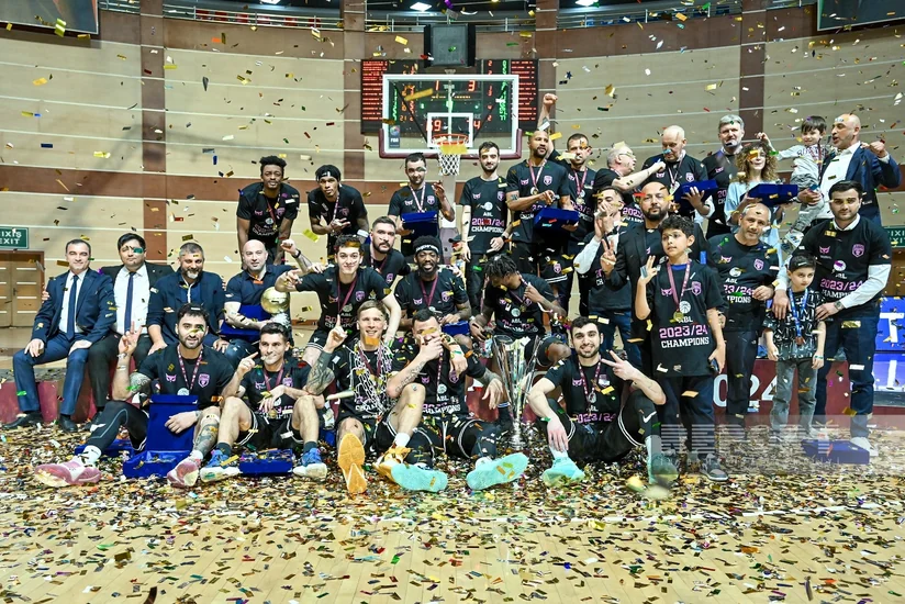 Azərbaycan Basketbol Liqasının qalibi olan Sabaha çempionluq kuboku təqdim olunub
