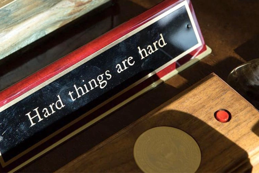 Obamanın fotoqrafı ABŞ prezidentinin nüvə düyməsi və çamadanının şəklini yayıb