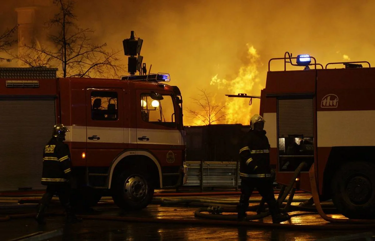 Çexiyada yanğın zamanı 14 nəfər xəsarət alıb   
