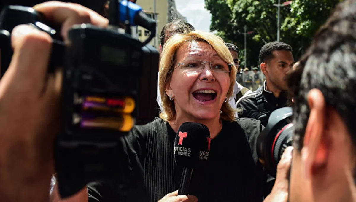 Venesuelanın keçmiş baş prokuroru prezident Maduronu korrupsiya qalmaqalında ittiham edib