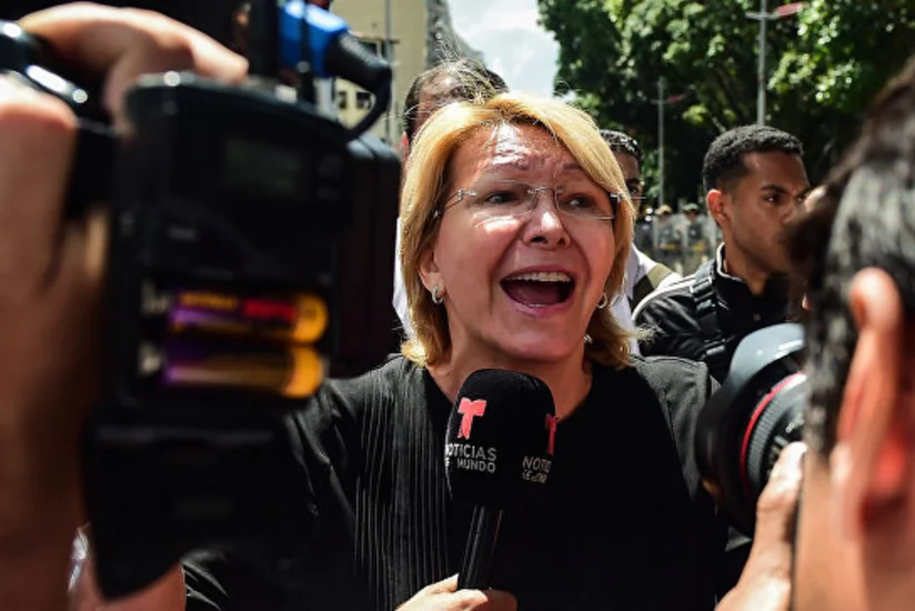 Venesuelanın keçmiş baş prokuroru prezident Maduronu korrupsiya qalmaqalında ittiham edib