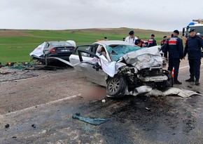 Türkiyədə bayram günlərində baş verən yol qəzalarında 40-dan çox adam ölüb