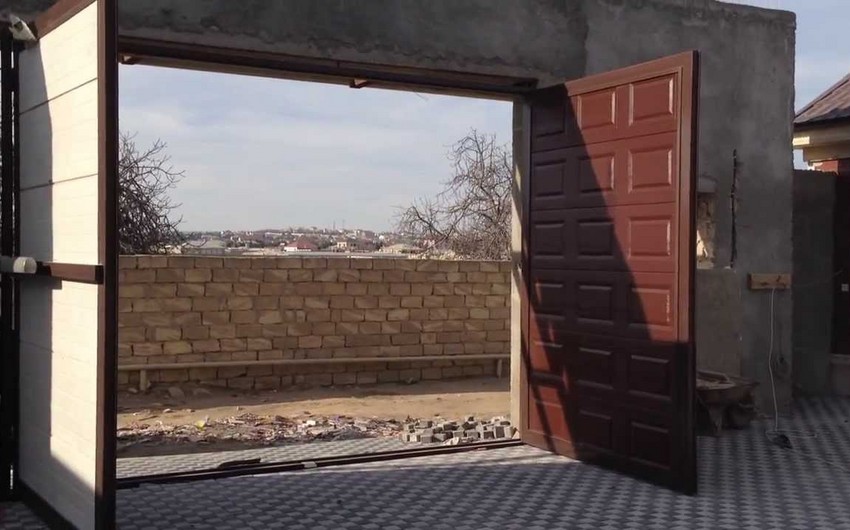 Bakıda darvaza oğurlanıb