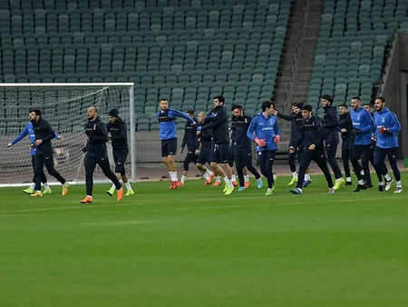 Azərbaycan yığması UEFA Millətlər Liqasındakı oyunlar ərəfəsində Bakı Olimpiya Stadionunda məşqə çıxıb