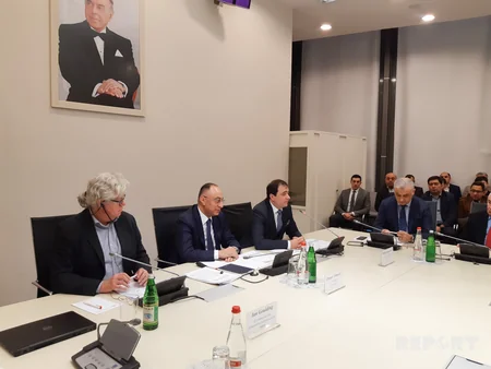 Bakıda qida məhsulları ixracatçıları ilə görüş keçirilib