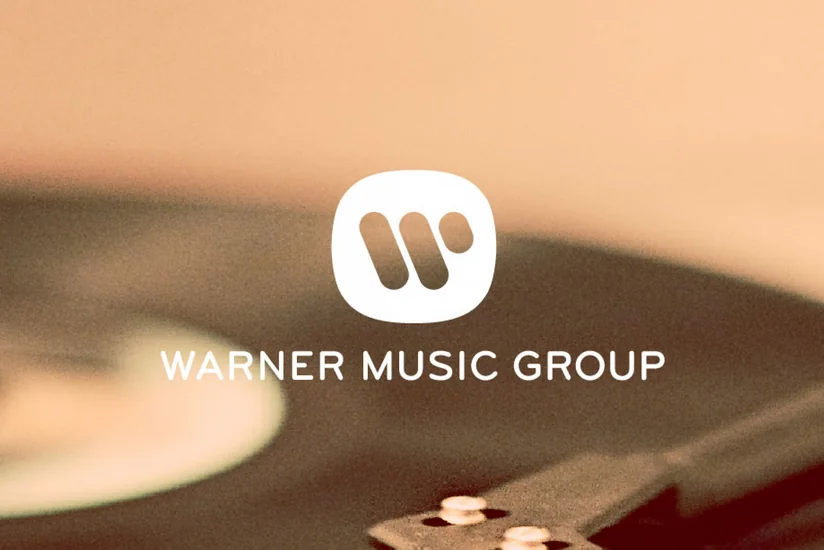 Warner Music приостановил все свои операции в России