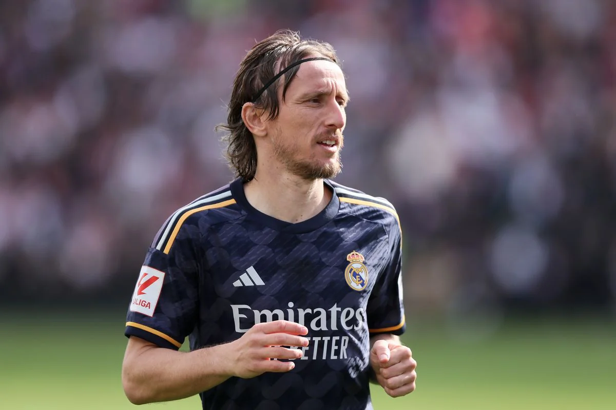 Real klubunun təcrübəli futbolçusu virusa yoluxub