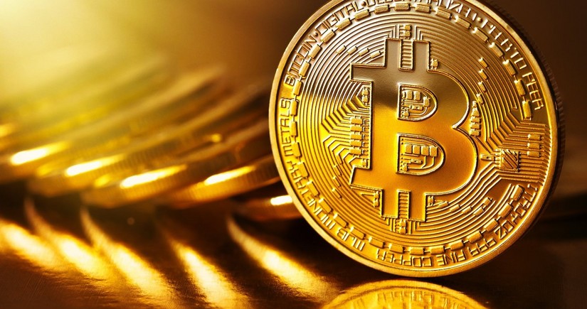 Bitcoin price exceeds $105,000 for first time since January 31
