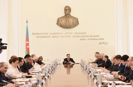 Baş nazirin sədrliyi ilə Nazirlər Kabinetinin növbəti iclası keçirilib