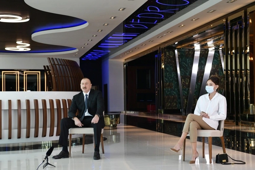 İlham Əliyev: Vətəndaşlar maska taxmırlar, məsafə saxlamırlar