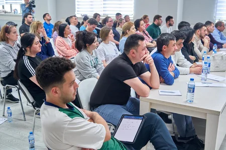 Bakıda voleybol üzrə “Gənc atletlərin inkişafı” layihəsi çərçivəsində ilk seminar keçirilib