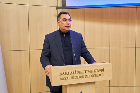 Yüksəliş müsabiqəsinin tələbə mentorluq proqramının rəsmi açılışı olub