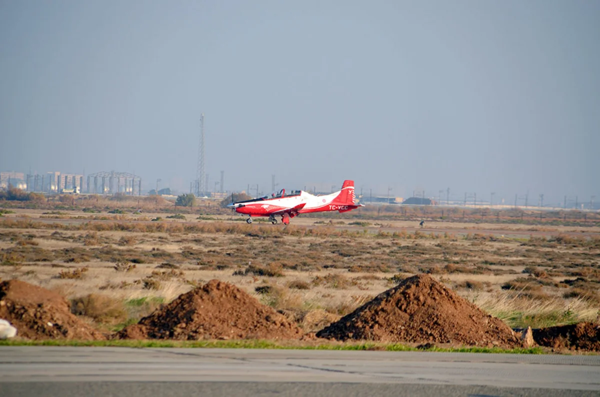 Azerbaijani, Turkish military pilots perform joint training flights in Baku