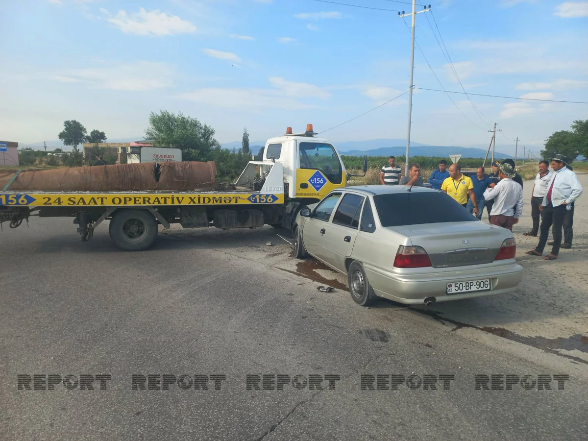 Xaçmazda iki avtomobil toqquşub, xəsarət alanlar var