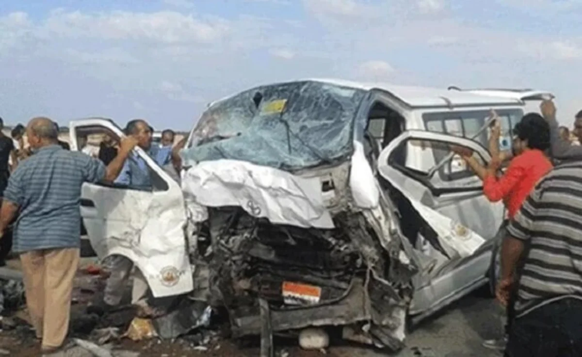 На юге Ирака при столкновении двух автобусов погибли 10 паломников из Ирана
