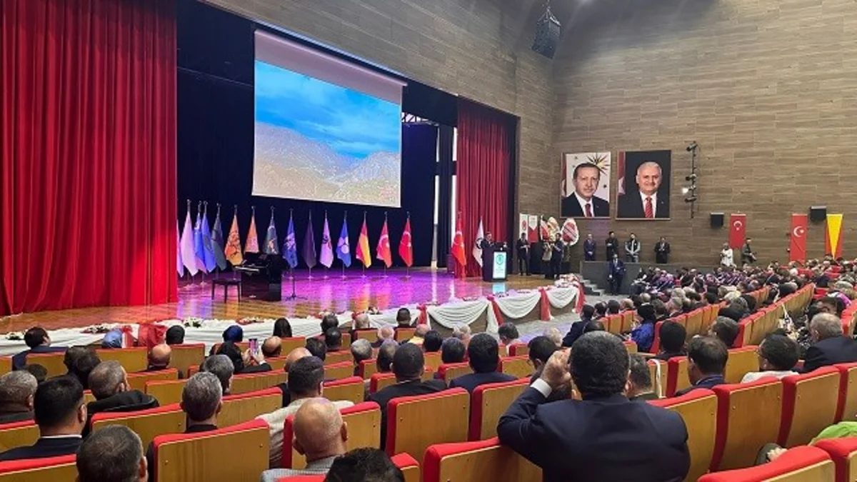 Türkiyədə Beynəlxalq Türk Diasporu Simpoziumu keçirilir