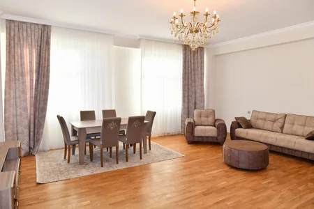 Ильхам Алиев ознакомился с условиями, созданными в квартирах для семей шехидов и военнослужащих