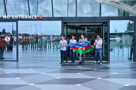 Kimya Olimpiadasında qızıl, gümüş və bürünc medal qazanan məktəblilər Vətənə dönüblər
