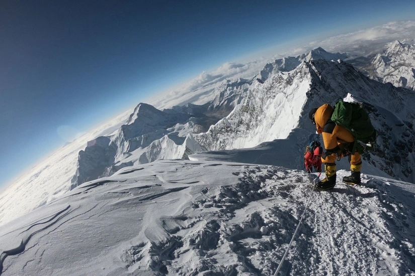 Record-high number of climbers perished on Everest during 2023 season
