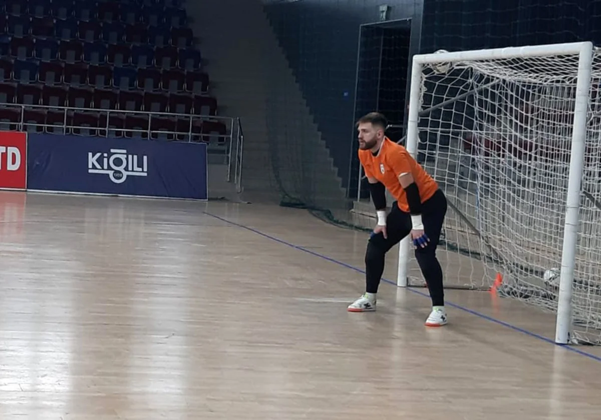 Rusiyalı qapıçı: Bakıda mehriban qarşılanacağımı gözləmirdim