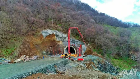 Toğanalı-Kəlbəcər-İstisu avtomobil yolunun və Murovdağ tunelinin inşası sürətlə davam etdirilir