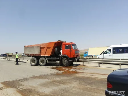 Baku-Tbilisi passenger bus collided with Kamaz , about 30 passengers injured - PHOTO