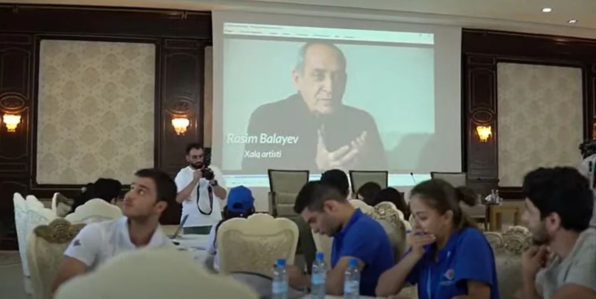 Rasim Balayev IV Yay Düşərgəsinin iştirakçılarına uğurlar arzulayıb