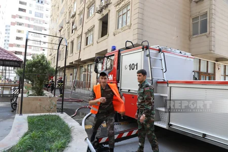 Bakıda çoxmərtəbəli binada yanğın olub, 8 nəfər təxliyə edilib - YENİLƏNİB