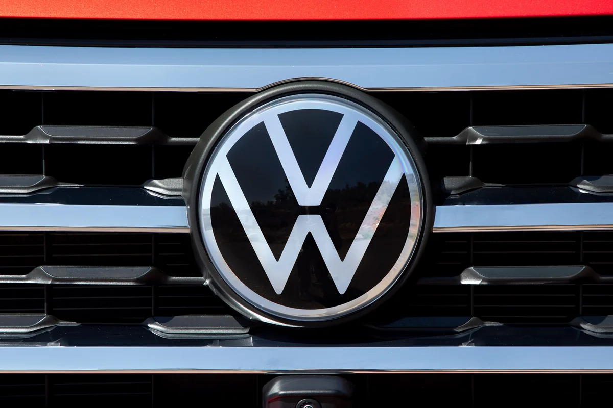 “Volkswagen” avtomobillərinin bəzi sahiblərinə 3 min avro təzminat ödəyə bilər