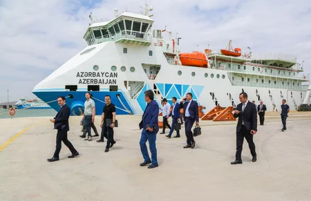 Bakı Limanı Özbəkistanın quru limanları ilə ticarət imkanlarını genişləndirir