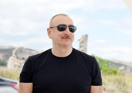 Prezident Cəbrayıl rayonunun Maşanlı kəndinin təməlini qoyub - YENİLƏNİB