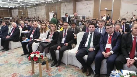 ​İstanbulda IV Dünya Türk Forumu keçirilir - FOTO