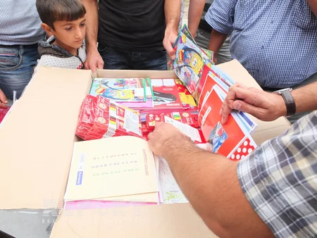 Gürcüstan-Ermənistan sərhədində yaşayan azərbaycanlılara bayram sovqatı aparılıb - FOTO