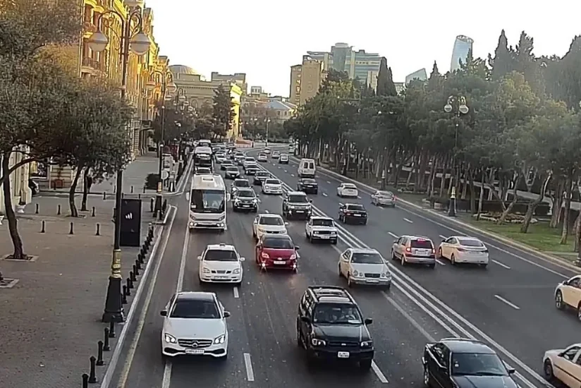 Bakının bir sıra yollarında tıxac müşahidə olunur - SİYAHI
