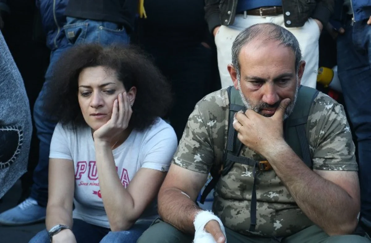 Nikol Paşinyanın arvadı ərinə müraciət etməlidir, Azərbaycan analarına deyil  - ŞƏRH