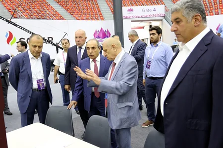 Crystal Hall hosts a meeting with Azerbaijani national chess team