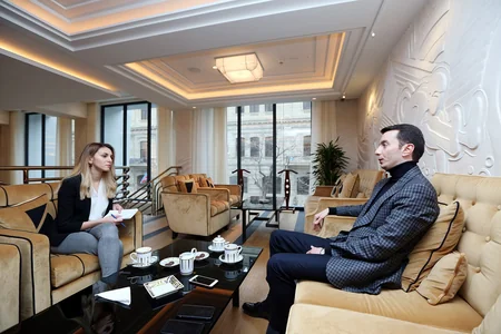 Ceyhun Əli: Tamaşaçını ekran qarşısında saxlamaq üçün şou göstərmək vacib deyil - MÜSAHİBƏ