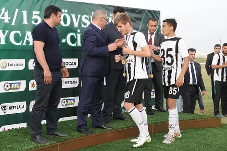​Futbol üzrə I Divizionun qalibi mükafatlandırılıb