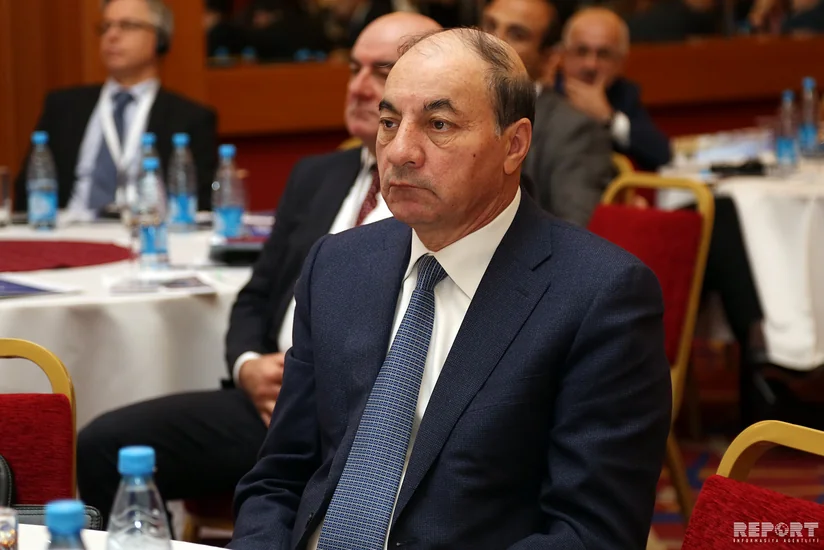 Əvəz Ələkbərov: O vaxt neft 23-25 dollara satılanda sevinirdik - MÜSAHİBƏ