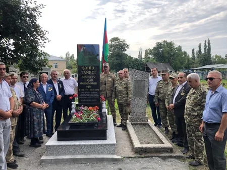 Birinci Qarabağ müharibəsində şəhid olmuş iki tankçımızın məzarı bərpa edilib