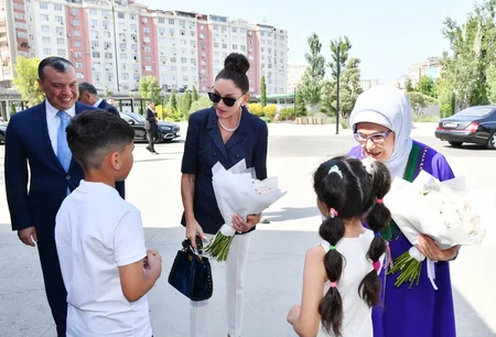Azərbaycanın və Türkiyənin birinci xanımları Bakıdakı DOST İnklüziv İnkişaf və Yaradıcılıq Mərkəzi ilə tanış olublar - YENİLƏNİB