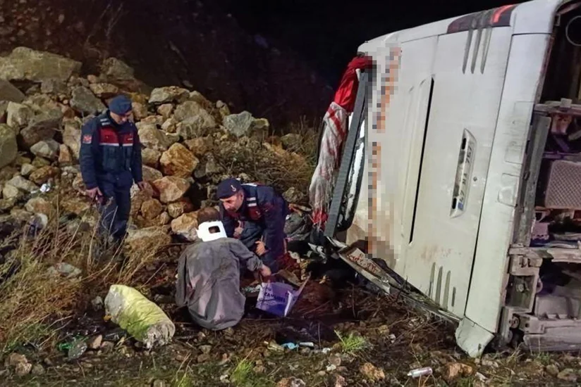 В Турции при ДТП с автобусом погибли 9 человек, еще 30 ранены
