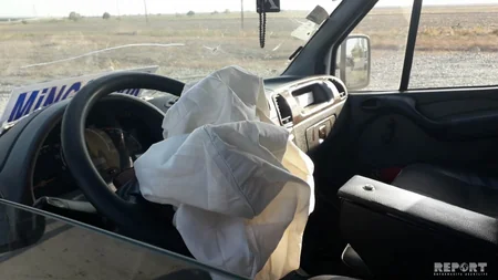 Kürdəmirdə mikroavtobus qəzaya düşüb, xəsarət alanlar var - FOTO - VİDEO - YENİLƏNİB