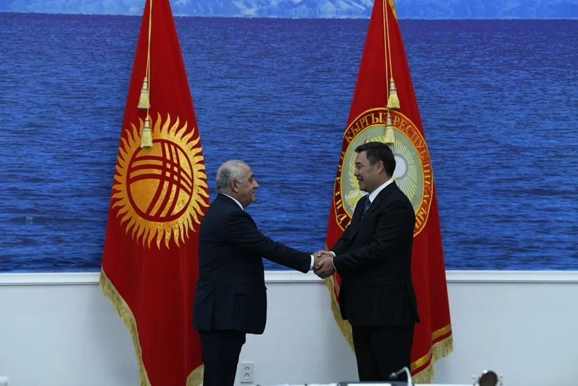 Əli Əsədov Qırğızıstan Prezidenti ilə görüşüb