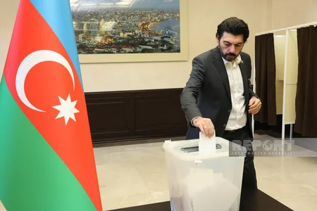 Bakıda prezident seçkiləri: aktivlik günün ikinci yarısında da davam edir - FOTOREPORTAJ