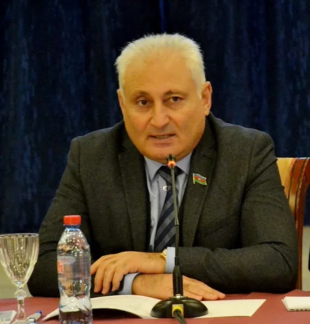 Media və mənəvi dəyərlər adlı məqalə müsabiqəsinin qalibləri mükafatlandırılıb