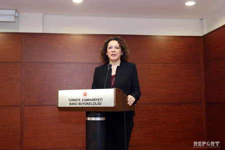 Türkiyə səfirliyində “Türk dünyası qardaşlığı nəsillərdən-nəsillərə” adlı sərgi keçirilib